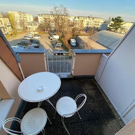 Schoene 2-Raumwohnung In Dresda Exterior foto