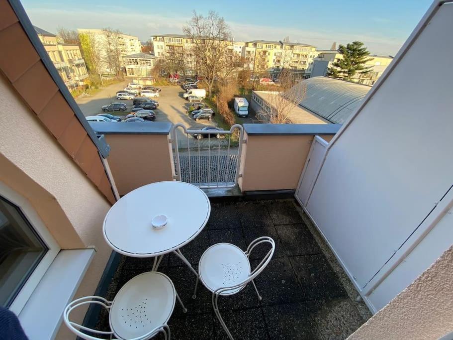 Schoene 2-Raumwohnung In Dresda Exterior foto